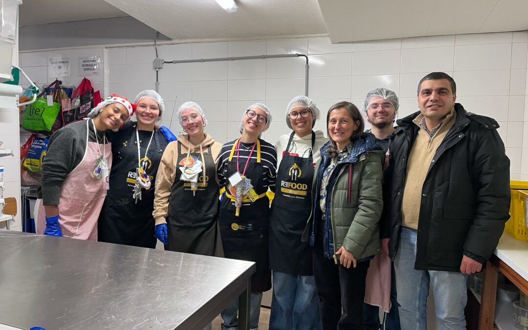 Comunidade académica da ESSV une-se à Refood Viseu para celebrar o Dia Internacional do Voluntário